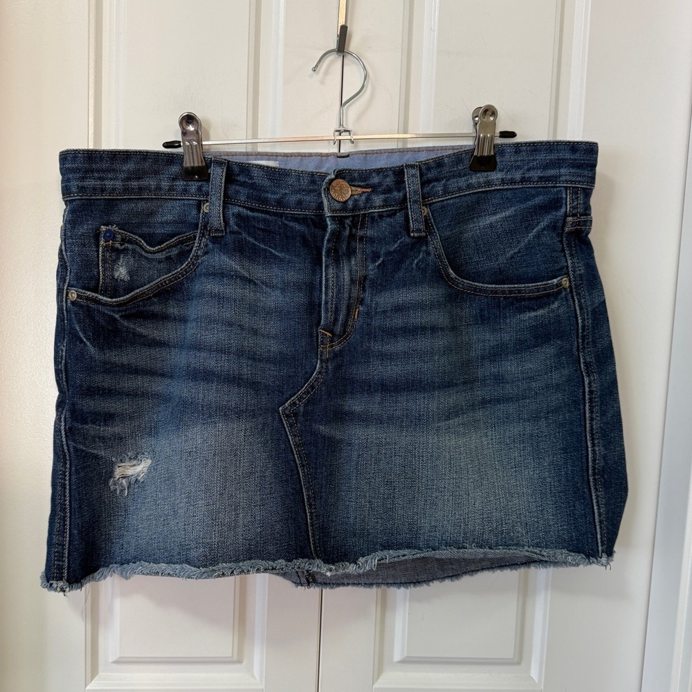 🟦 GAP 1969 Distressed Denim Mini Skirt | Size 29
